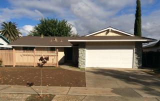 1279 Swaner Dr, Gilroy, CA 95020-3810