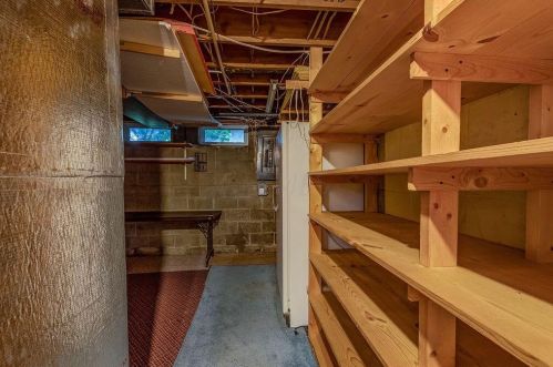 11860 Green Valley Rd, Mount Vernon OH  43050-9624 exterior