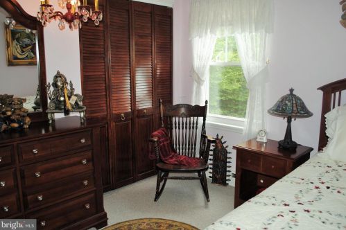 8201 Frst Hl Dr, Melrose Park PA  19027-1520 exterior