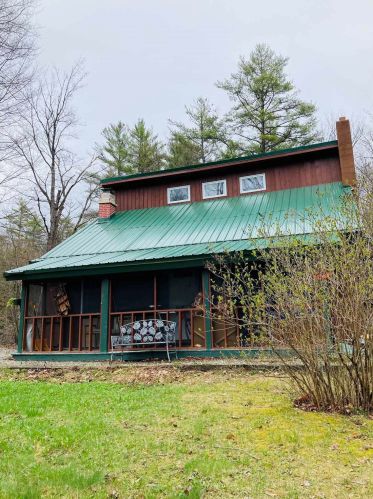 30 Millbrook Rd, Grafton, NH 03240-3710