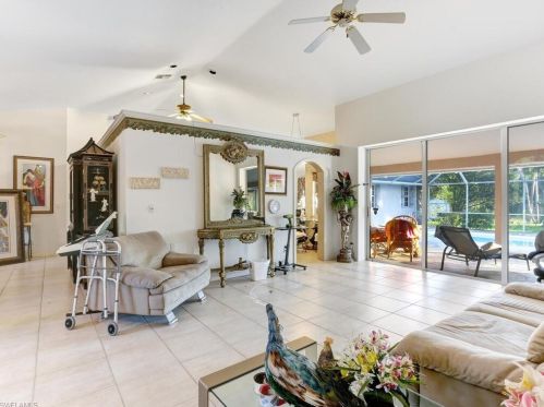 7040 Sable Rdg Ln, Naples FL 34109-3869 exterior