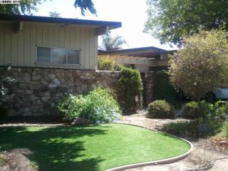 1207 Beverly St, Antioch, CA 94509-1831