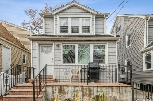 163-51 Mathias Ave, Jamaica, NY 11433-3813