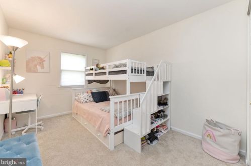 405 Franklin Ct, Collegeville PA  19426-2246 exterior