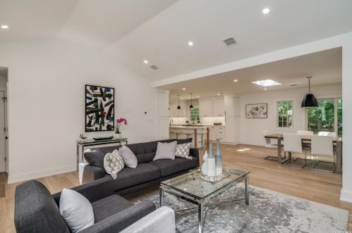 53 Winkle Point Dr, Northport NY  11768-1154 exterior