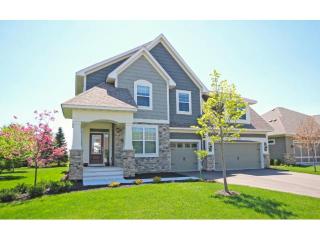 16915 Lake Dr, Lakeville, MN 55044-6053