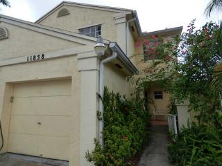 11858 97th Ter, Miami, FL 33186-2790