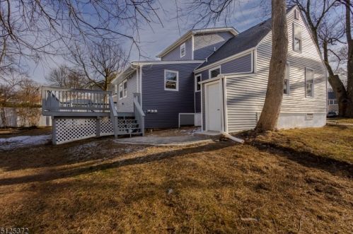 115 La Grande Ave, Fanwood NJ  07023-1556 exterior