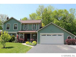 309 Amy Ln, Brockport, NY 14420-9452