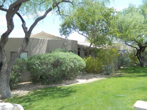 3220 Champagne Dr, Tucson, AZ 85745-9590