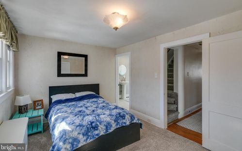 8218 Cadwalader Ave, Melrose Park PA  19027-2406 exterior