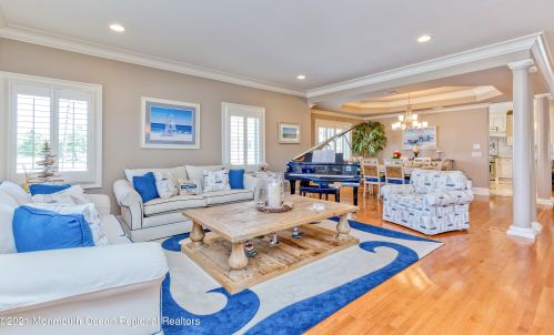 1403 Bay Blvd, Lavallette, NJ 08735-2319