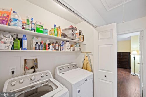 3080 Harbour Dr, Palmyra NJ 08065-2219 exterior