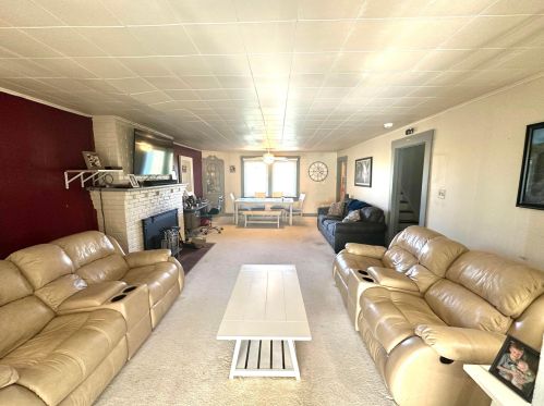 459 Lakeshore Dr, Hebron, OH 43025-9711