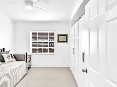 6090 Lake Hibiscus Dr, Delray Beach FL  33484-4617 exterior