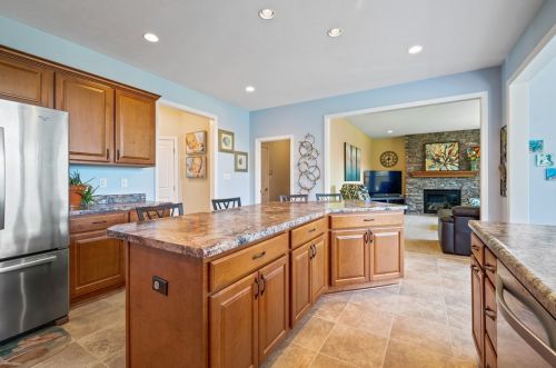 268 Estates Dr, Gibsonia, PA 15044-9102