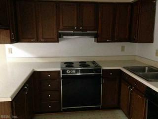 1122 Ocean Pebbles Way, Virginia Beach VA  23451-6541 exterior