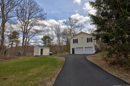 31 White Rd, Ellington, CT 06029-3035