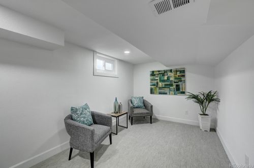 2045 Xavier St, Denver CO  80219-5048 exterior