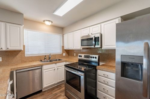 3538 Libby St, Glendale AZ 85308-8140 exterior