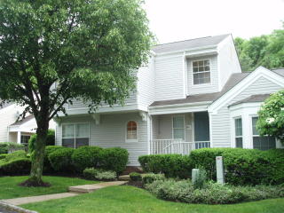 402 Cardinal Ln, Bedminster, NJ 07921-1913