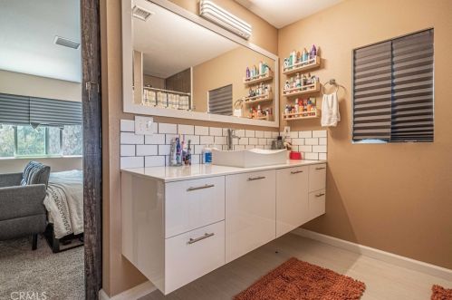 18318 Eucalyptus Ave, Lake Elsinore CA  92532-2084 exterior