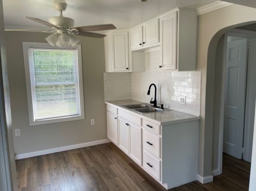 802 Locust St, New Castle PA  16101-2132 exterior