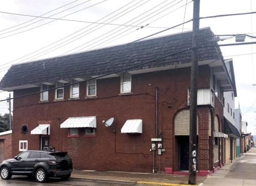 742 Monongahela Ave, Glassport, PA 15045-1625