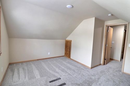 1240 Marian Ln, Green Bay WI  54304-2338 exterior