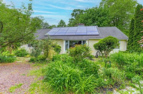 23 Murray Rd, Greenwood Lake, NY 10925-2121