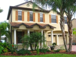10001 Lake District Ln, Orlando, FL 32832-5831
