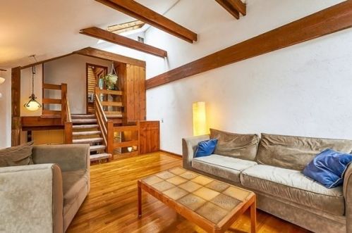 4 Kendall St, Walpole, MA 02081-3609