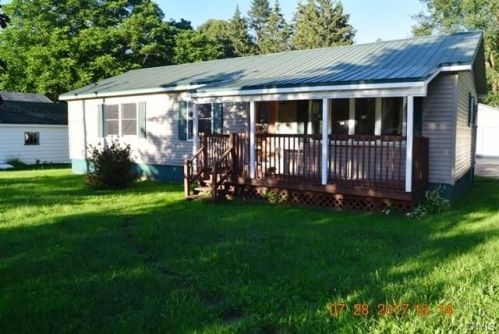 2276 County Route 8, Scriba, NY 13126-6546