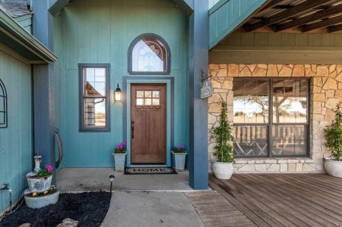 1125 Old Airport Rd, Weatherford, TX 76087-9618