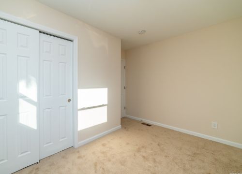 77 Andrews Ave, Wheatley Heights NY  11798-1833 exterior