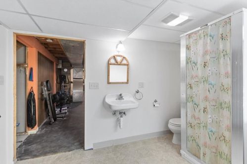 405 Seminole Ave, East Farmington WI  54020-8151 exterior