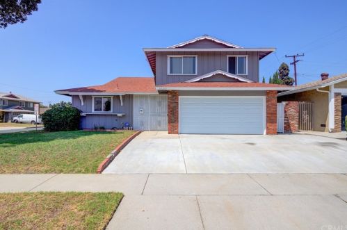 20217 Gunlock Ave, Long Beach, CA 90746-2922