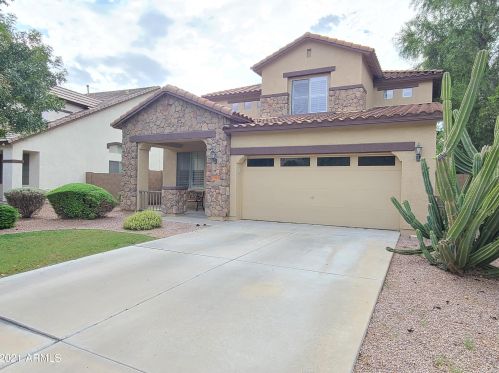 5062 Stonecreek Blvd, Gilbert AZ  85298-6854 exterior