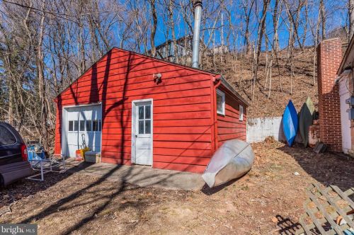 16 Willow Ter, Navy Sup Dpt, PA 17050-1801