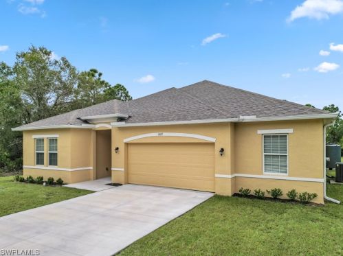 1607 5th Ave, Lehigh Acres, FL
