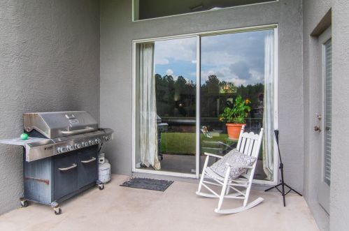 19018 Fishermans Bend Dr, Lutz FL  33558-9753 exterior