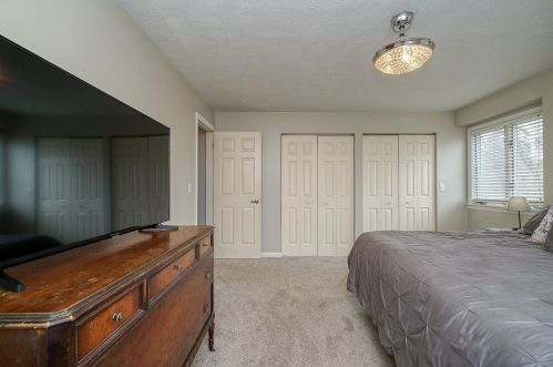 5393 Peach Dr, Gibsonia PA  15044-9541 exterior