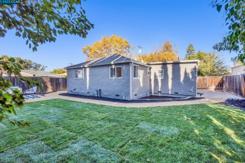 1955 Jacqueline Way, Concord CA  94519-1717 exterior