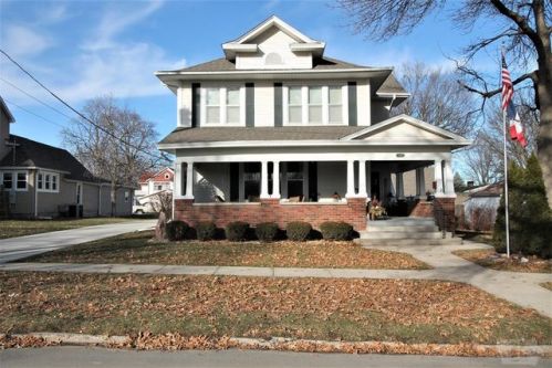 115 Garfield St, Clarinda, IA 51632-2661