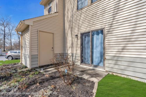 1110 Lilly Ln, Jackson Twp NJ  08527-4142 exterior