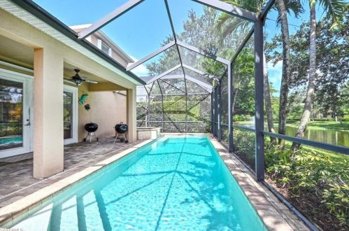 8451 Hollow Brook Cir, Naples, FL 34119-9724