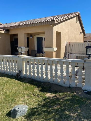 6077 Lori Ln, San Bernardino, CA 92407-2187