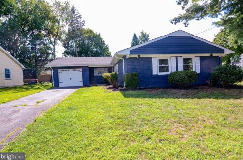 6 Goodwin Ln, Willingboro, NJ 08046-3222