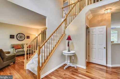 527 Rugby Ct, Purcellville VA  20132-3415 exterior