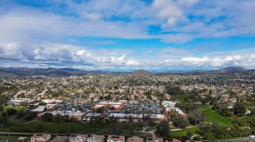 35595 Desert Rose Way, Lake Elsinore CA  92532-2905 exterior